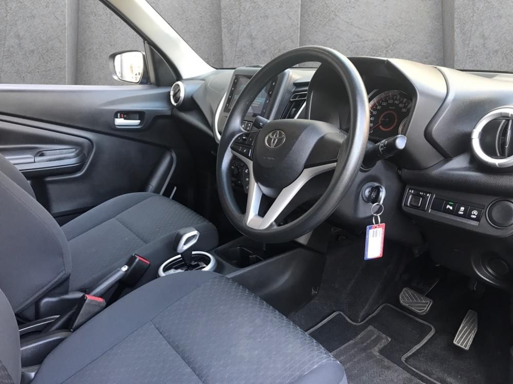 Toyota Vitz 1.0 Xr Amt
