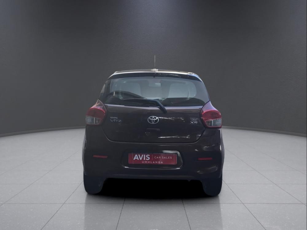 Toyota Vitz 1.0 Xr Amt