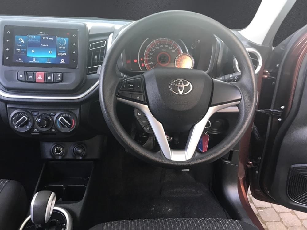 Toyota Vitz 1.0 Xr Amt