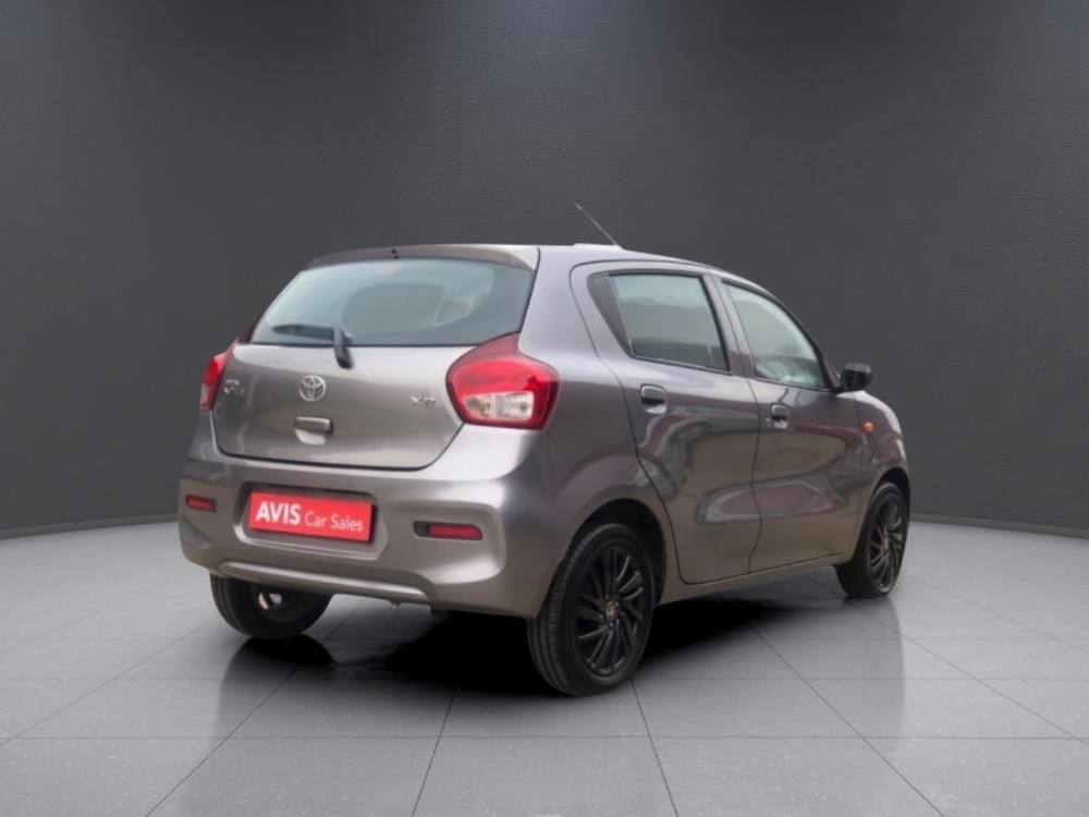 Toyota Vitz 1.0 Xr Mt
