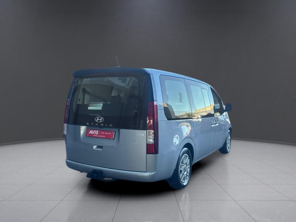 Hyundai N/A 2.2D Executive 9 Seater At