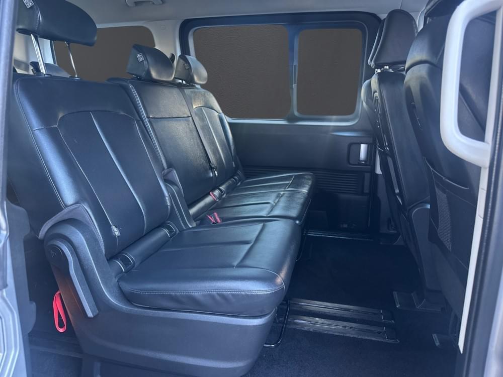 Hyundai N/A 2.2D Executive 9 Seater At