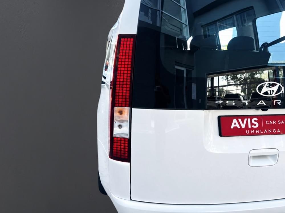 Hyundai Staria 2.2D Executive 9 Seater At