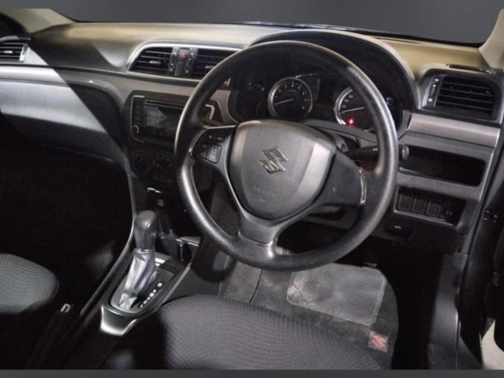 Suzuki N/A 1.5 Gl At