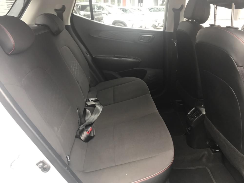 Hyundai N/A 1.2 Premium At