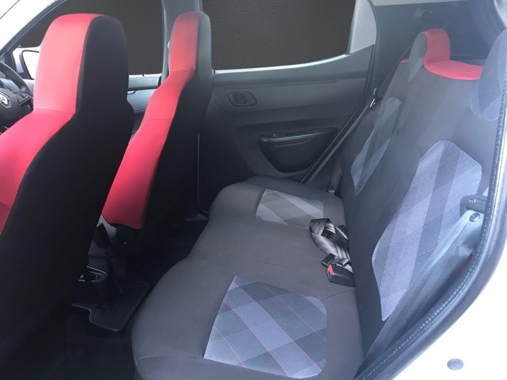 Renault N/A 1.0 Techno