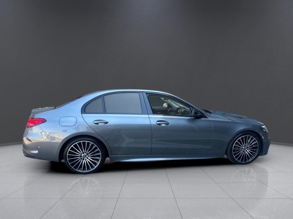 Mercedes Benz C-Class Sedan 220D