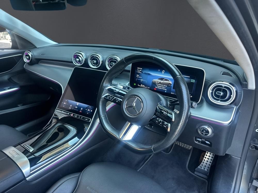 Mercedes Benz C-Class Sedan 220D