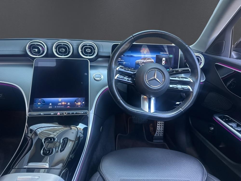 Mercedes Benz C-Class Sedan 220D