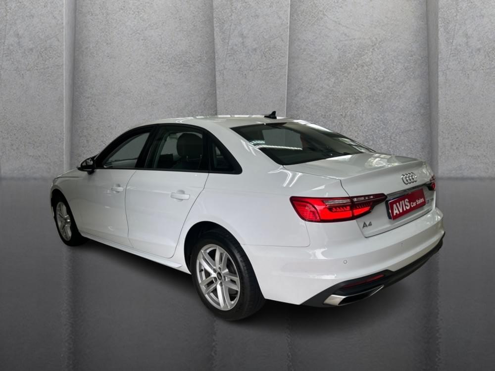 Audi A4 Sedan 35 Tfsi S Tronic