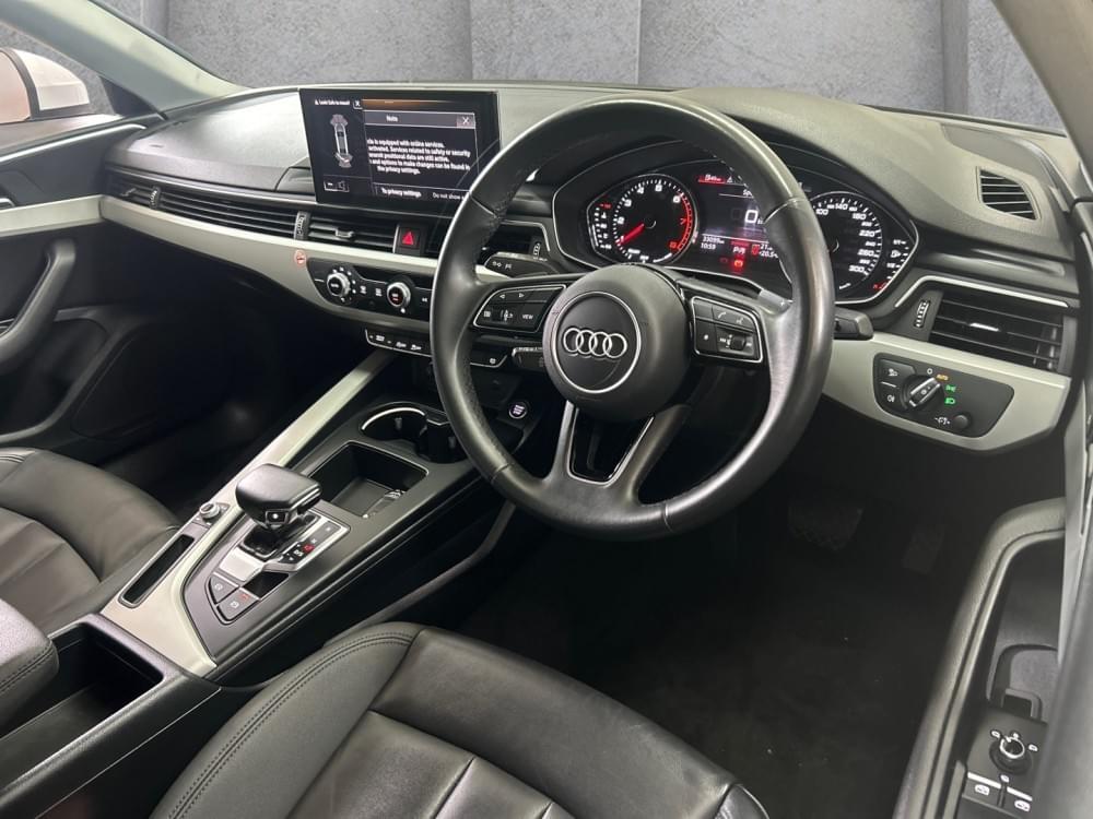 Audi A4 Sedan 35 Tfsi S Tronic