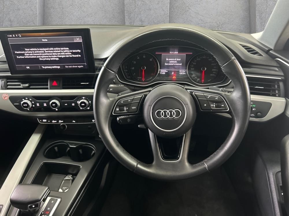 Audi A4 Sedan 35 Tfsi S Tronic