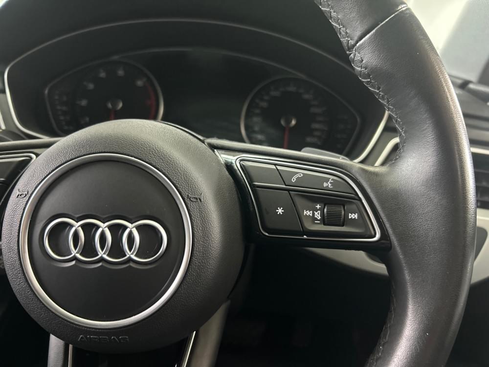 Audi A4 Sedan 35 Tfsi S Tronic