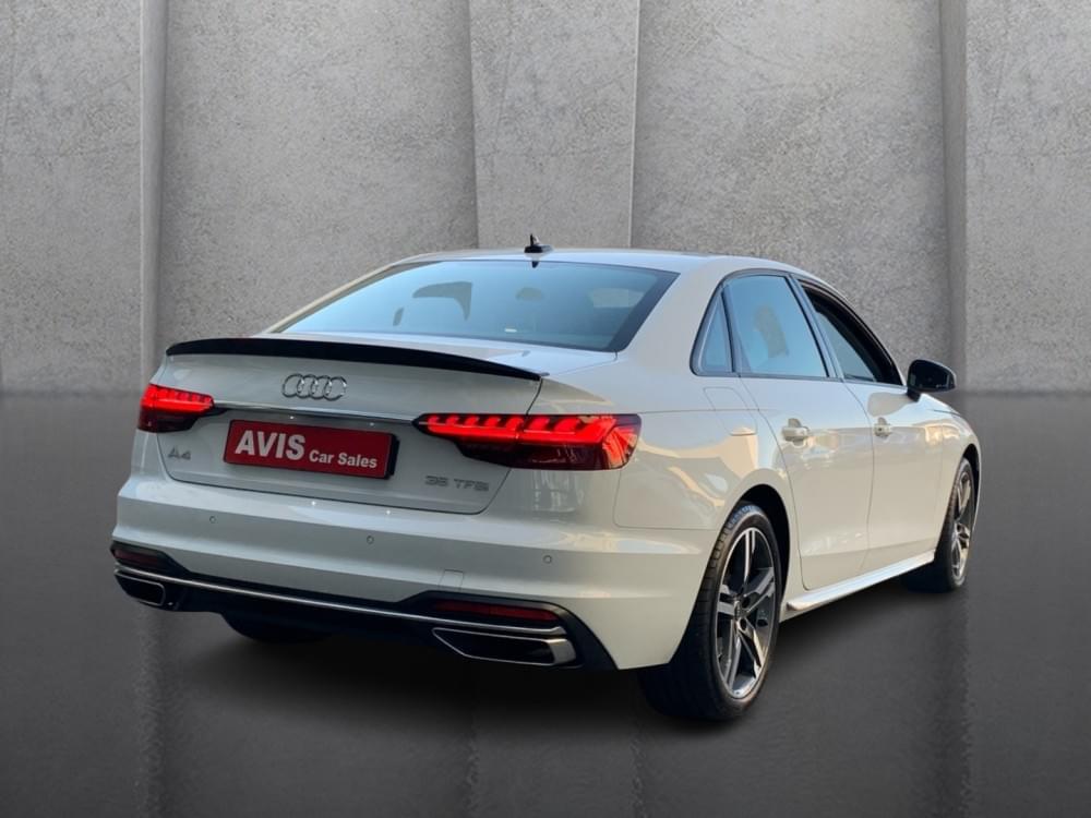 Audi A4 Sedan 35 Tfsi S Tronic Advanced