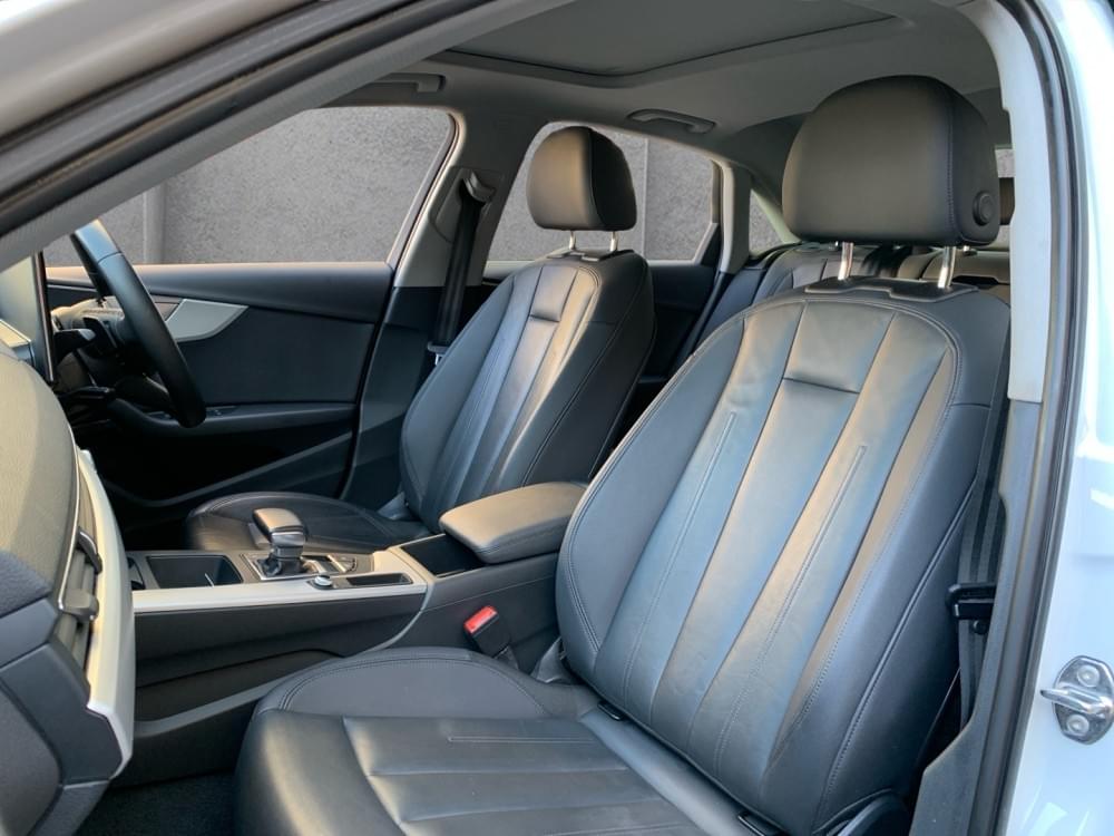 Audi A4 Sedan 35 Tfsi S Tronic Advanced