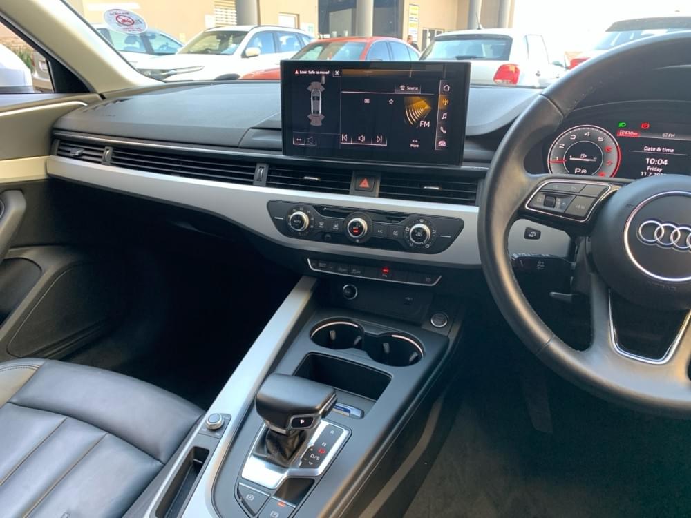 Audi A4 Sedan 35 Tfsi S Tronic Advanced