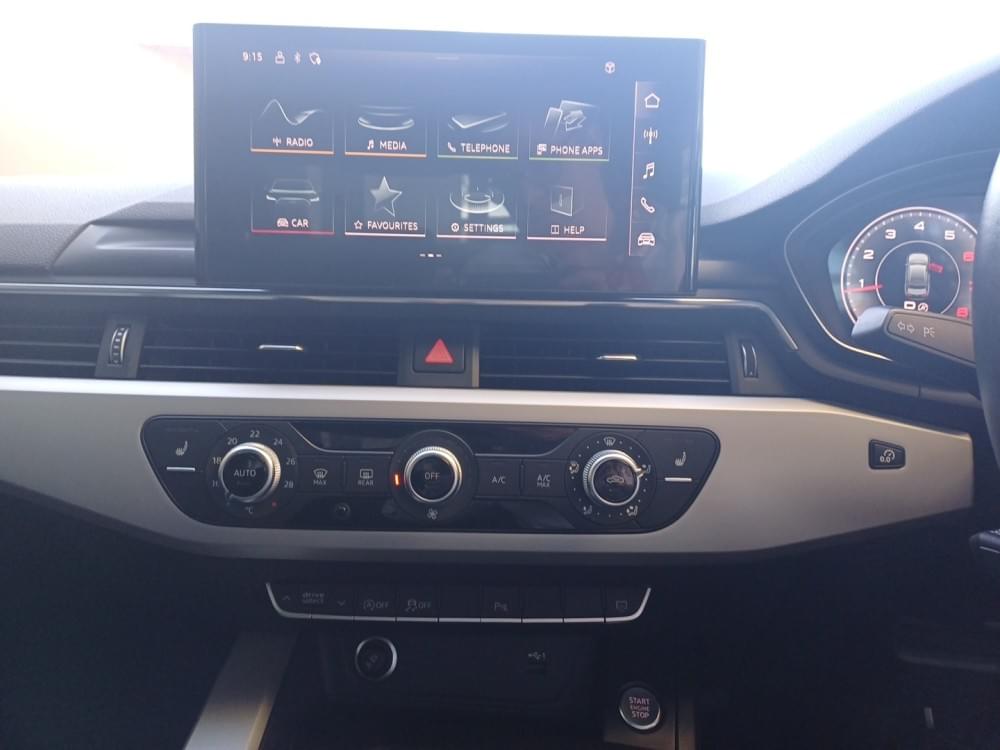 Audi A4 Sedan 35 Tfsi S Tronic