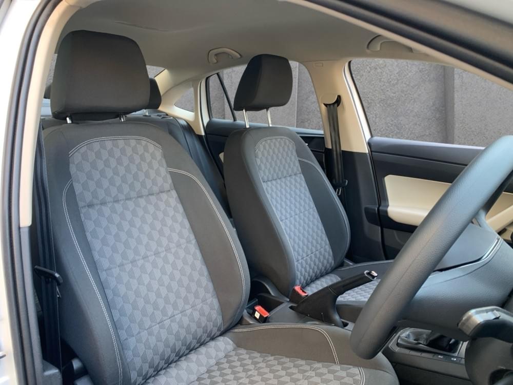 Volkswagen Polo Sedan 1.6 Tiptronic