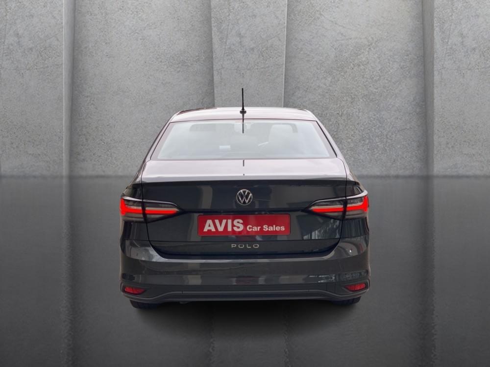 Volkswagen Polo Sedan 1.6 Life