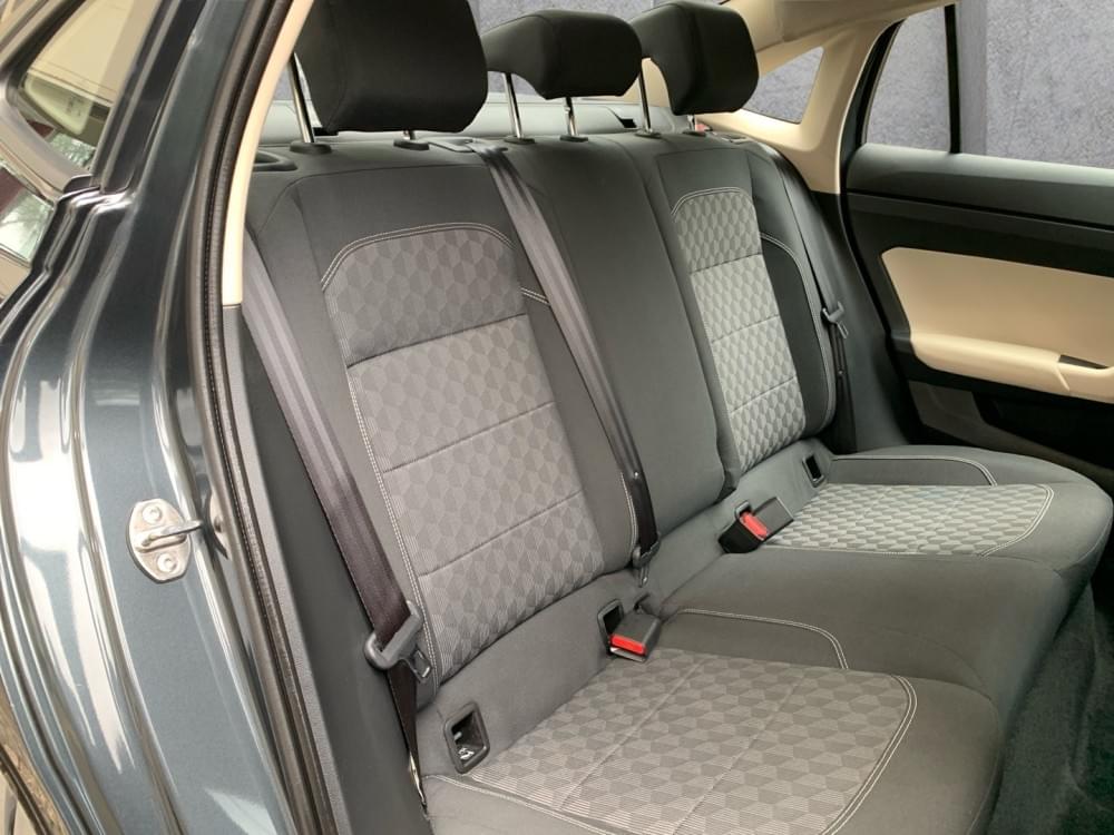 Volkswagen Polo Sedan 1.6 Life