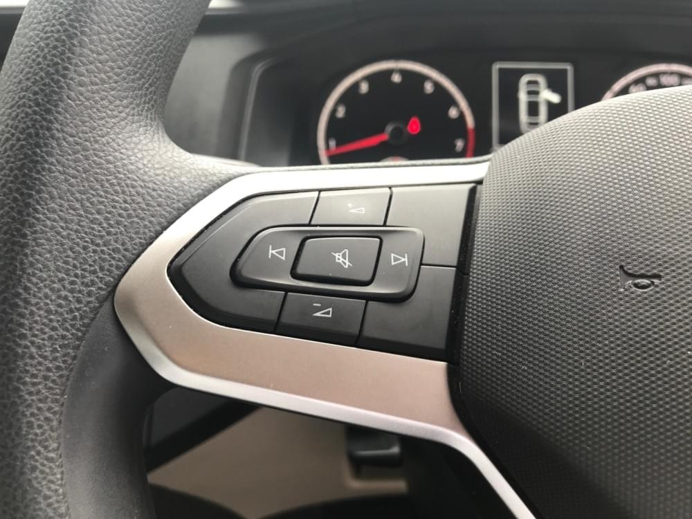 Volkswagen Polo Sedan 1.6 Base