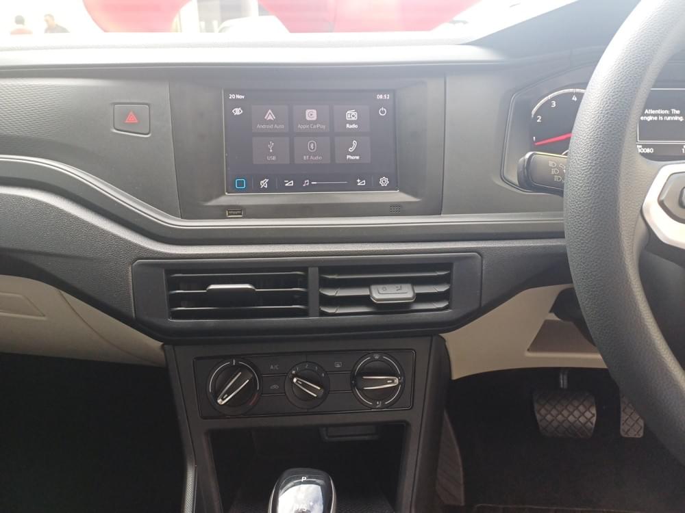 Volkswagen Polo Sedan 1.6 Tiptronic