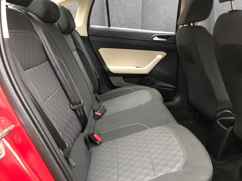 Volkswagen Polo Sedan 1.6 Base