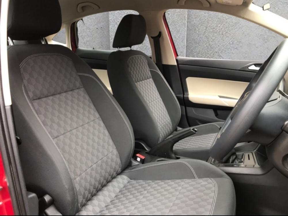 Volkswagen Polo Sedan 1.6 Base