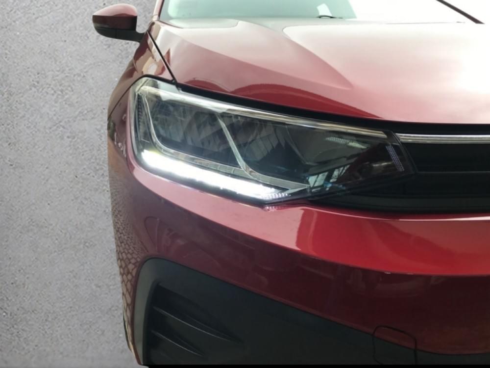 Volkswagen Polo Sedan 1.6 Base