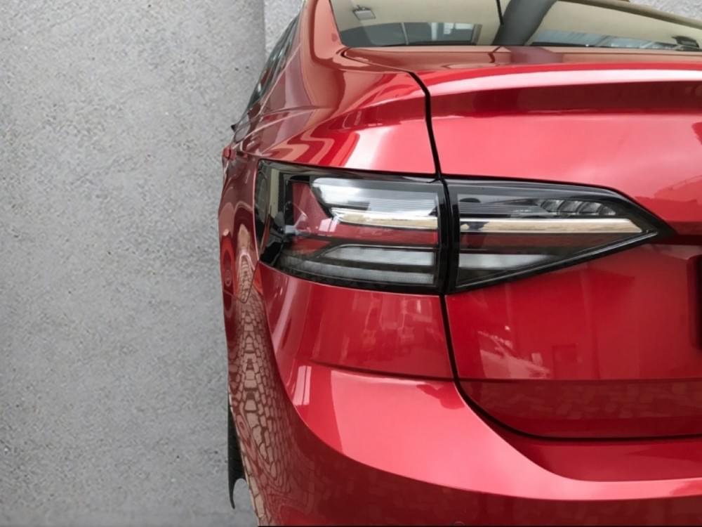 Volkswagen Polo Sedan 1.6 Base