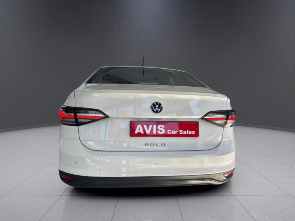 Volkswagen Polo Sedan 1.6 Base