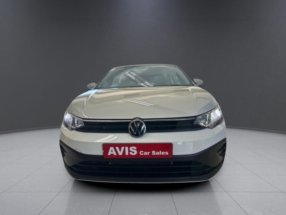 Volkswagen Polo Sedan 1.6 Base