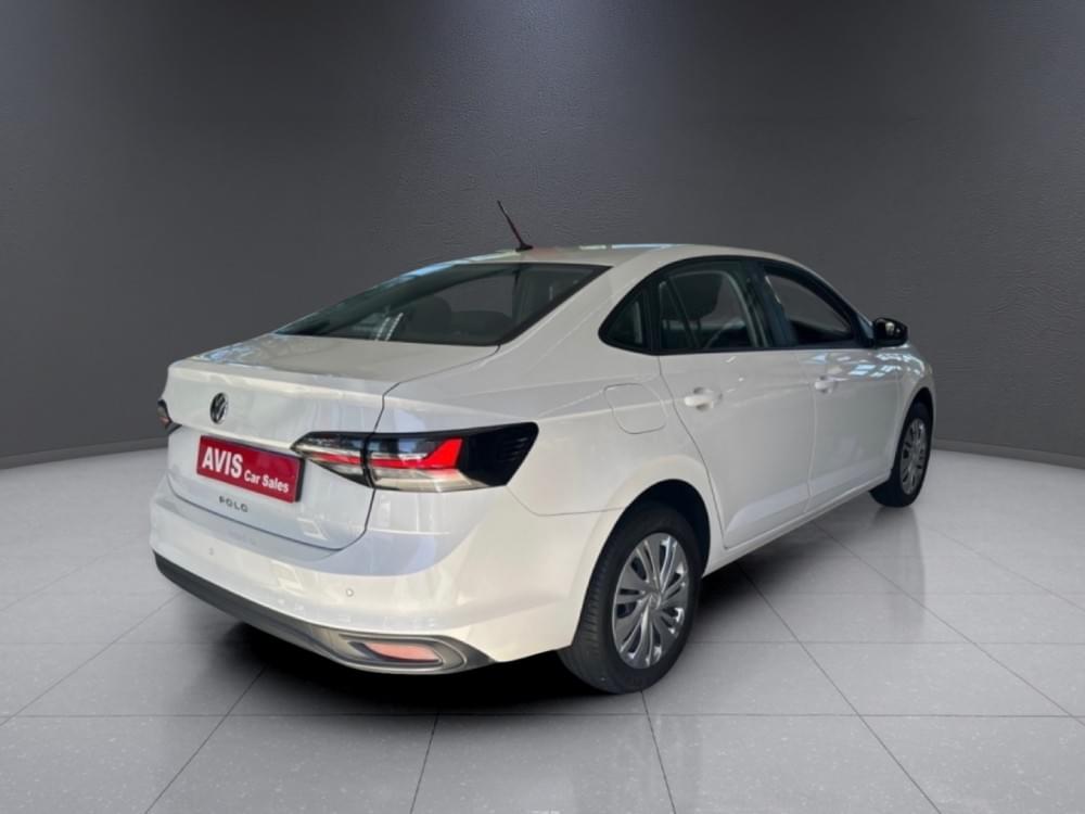 Volkswagen Polo Sedan 1.6 Base