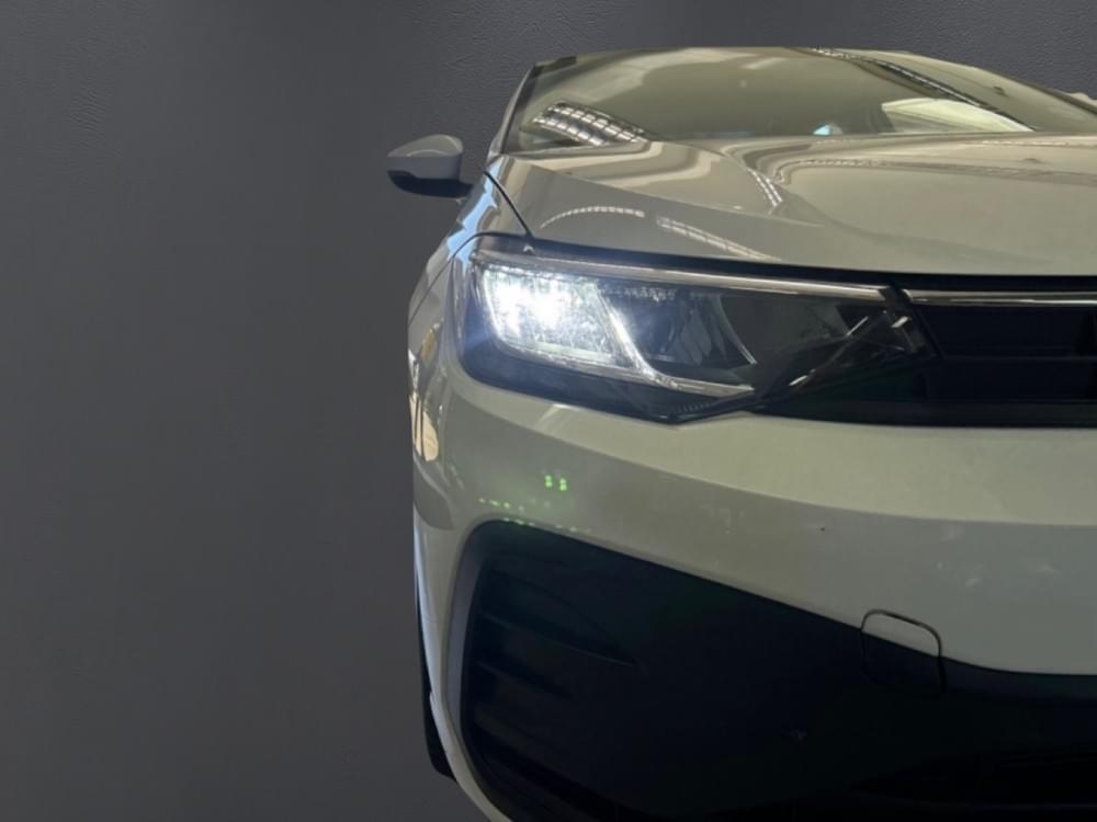 Volkswagen Polo Sedan 1.6 Base