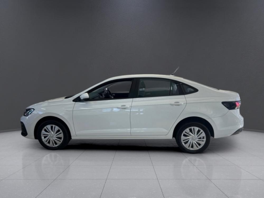 Volkswagen Polo Sedan 1.6 Base