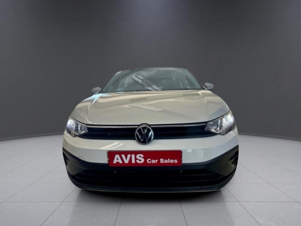 Volkswagen Polo Sedan 1.6 Base