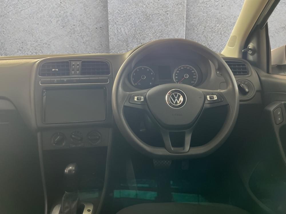 Volkswagen Polo Vivo Hatch 1.6 Life Tipt