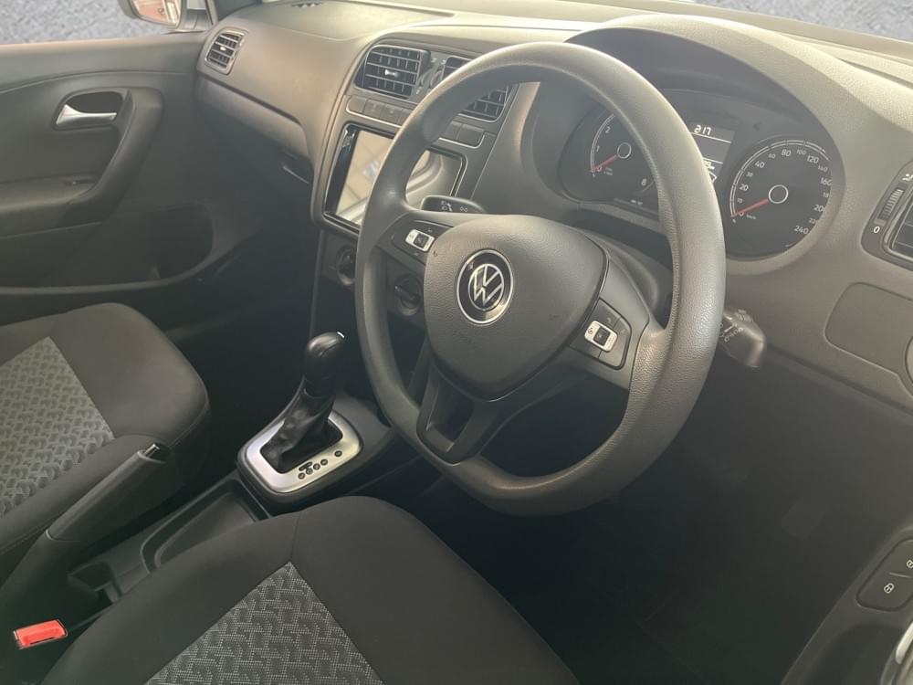 Volkswagen Polo Vivo Hatch 1.6 Life Tipt