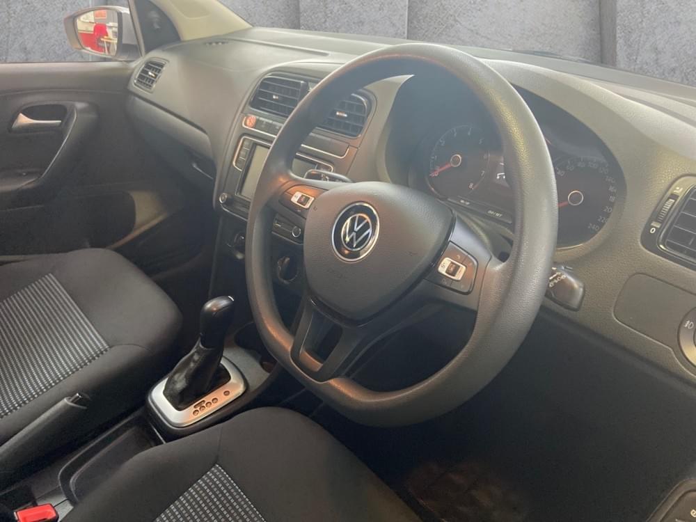 Volkswagen Polo Vivo Hatch 1.6 Comfortline Tiptronic