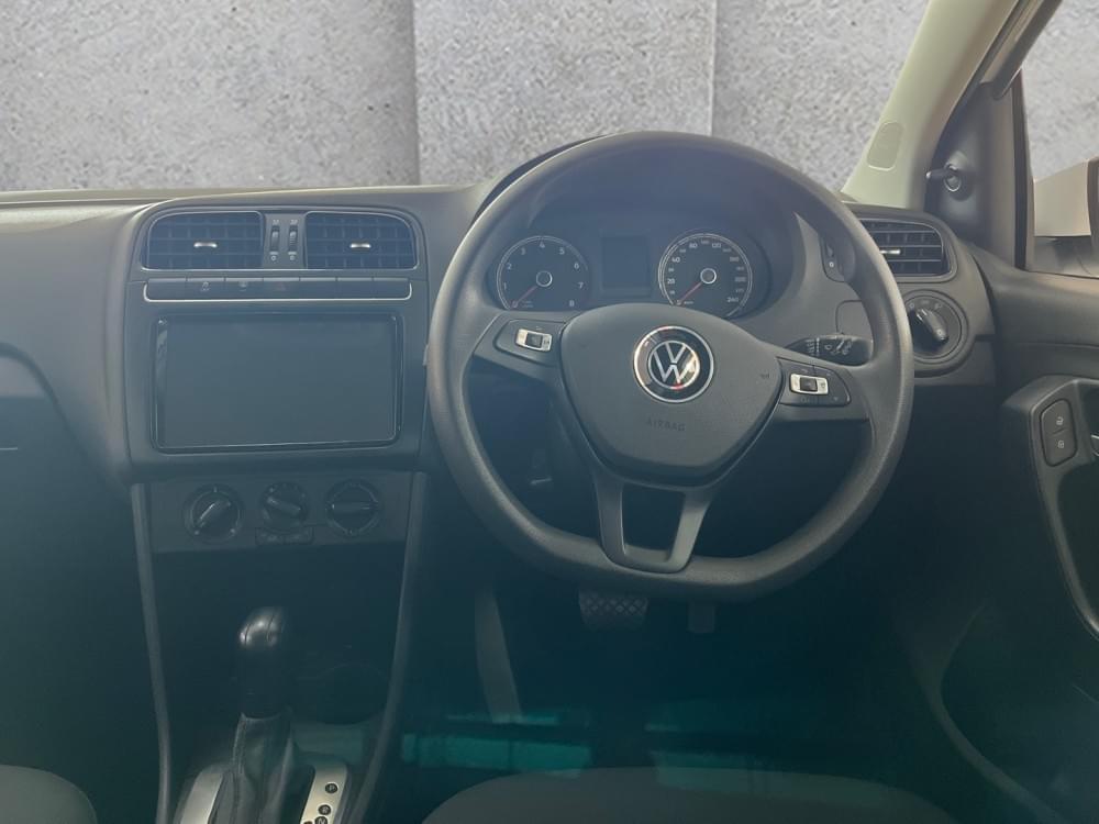Volkswagen Polo Vivo Hatch 1.6 Life Tipt
