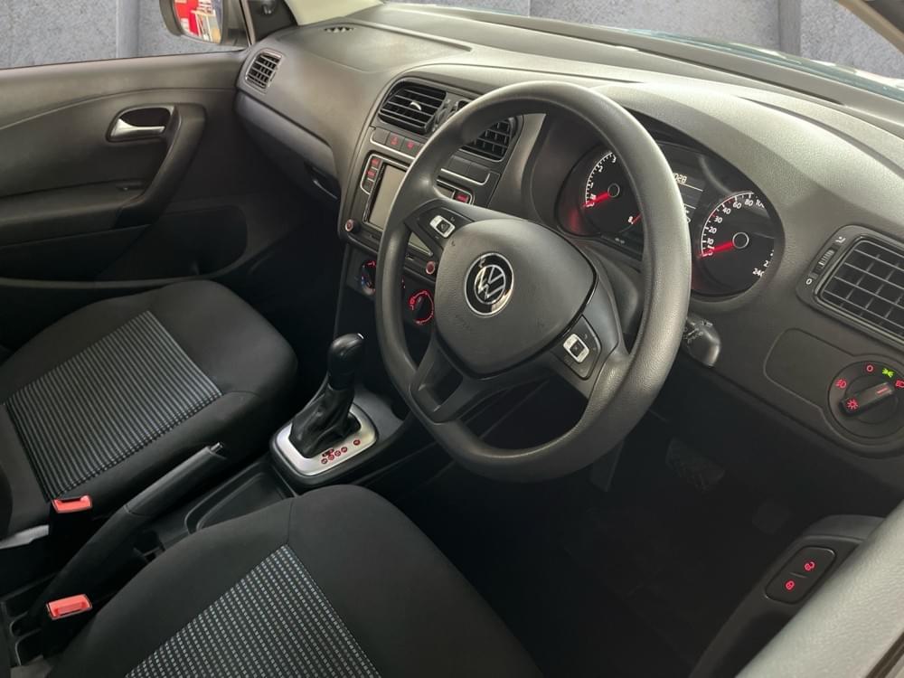 Volkswagen Polo Vivo Hatch 1.6 Comfortline Tiptronic