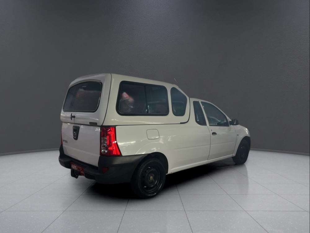 Nissan Np200 1.6 8V Ac Safety Pack