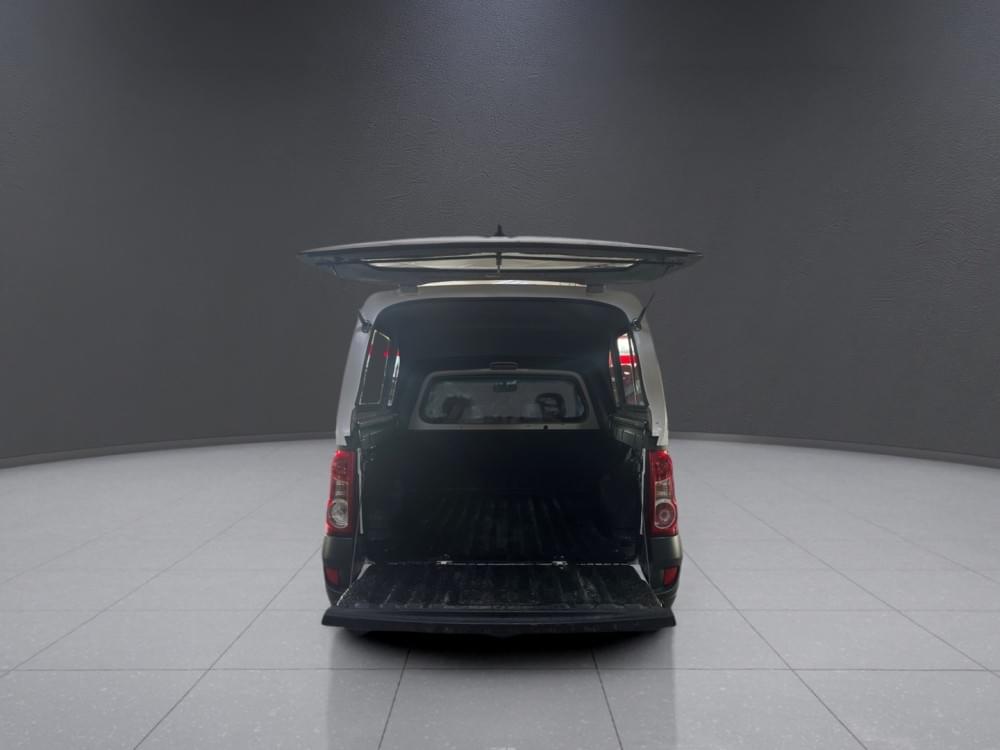 Nissan Np200 1.6 8V Ac Safety Pack