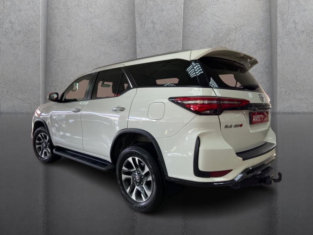 Toyota Fortuner 2.4 Gd-6 At