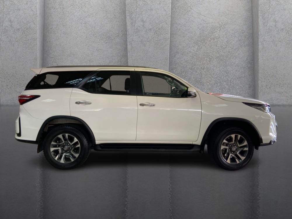 Toyota Fortuner 2.4 Gd-6 At