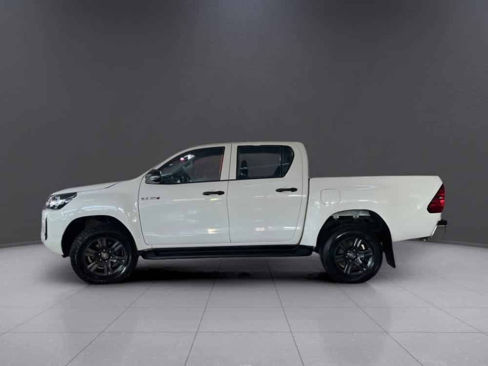 Toyota Hilux 2.4 Gd-6 Raider 4X4 At D Cab