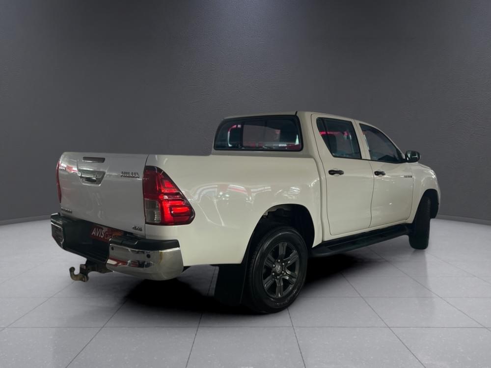 Toyota Hilux 2.4 Gd-6 Raider 4X4 At D Cab