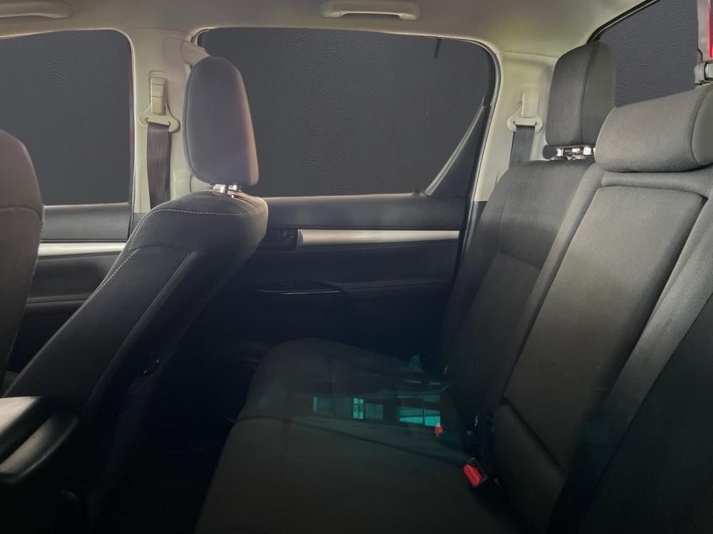 Toyota Hilux 2.4 Gd-6 Raider 4X4 At D Cab