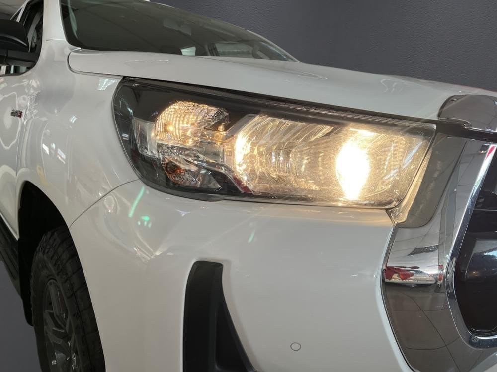 Toyota Hilux 2.4 Gd-6 Raider 4X4 At D Cab
