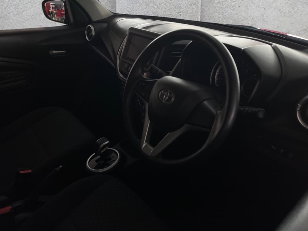 Toyota Vitz 1.0 Xr Amt